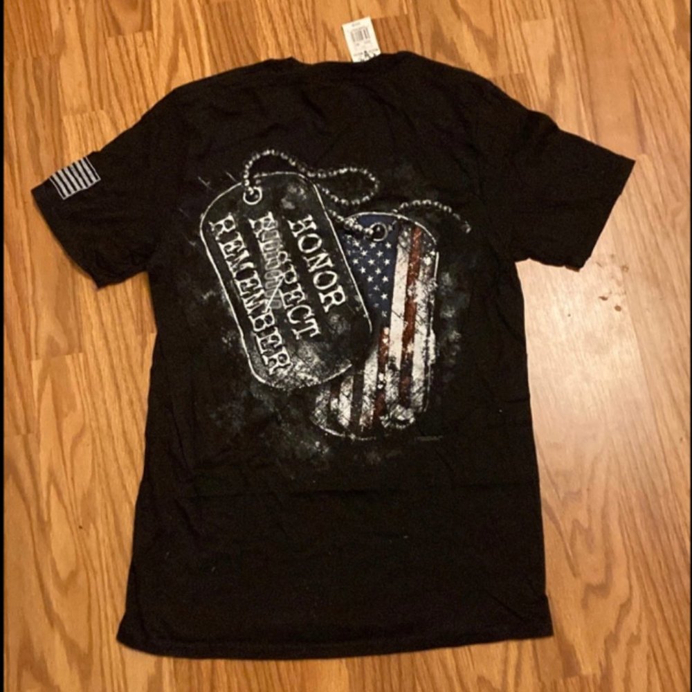 Buck Wear Graphic T Shirt Men Medium